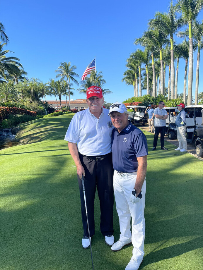 picture of Trump with Gary Player